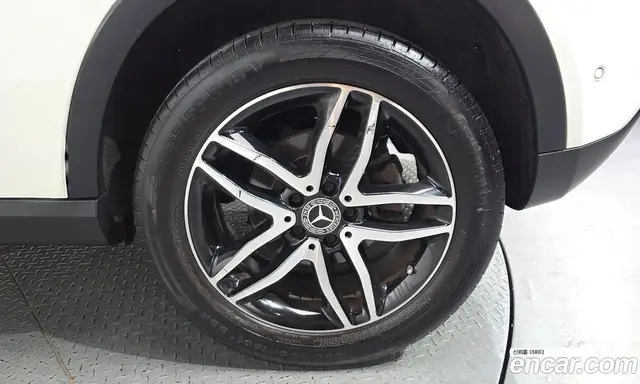 Mercedes-Benz GLA-Class 2019 2.0 автомат (гидро), миниатюра 7 Mercedes-Benz GLA-Class 2019 2.0 автомат (гидро), миниатюра 7