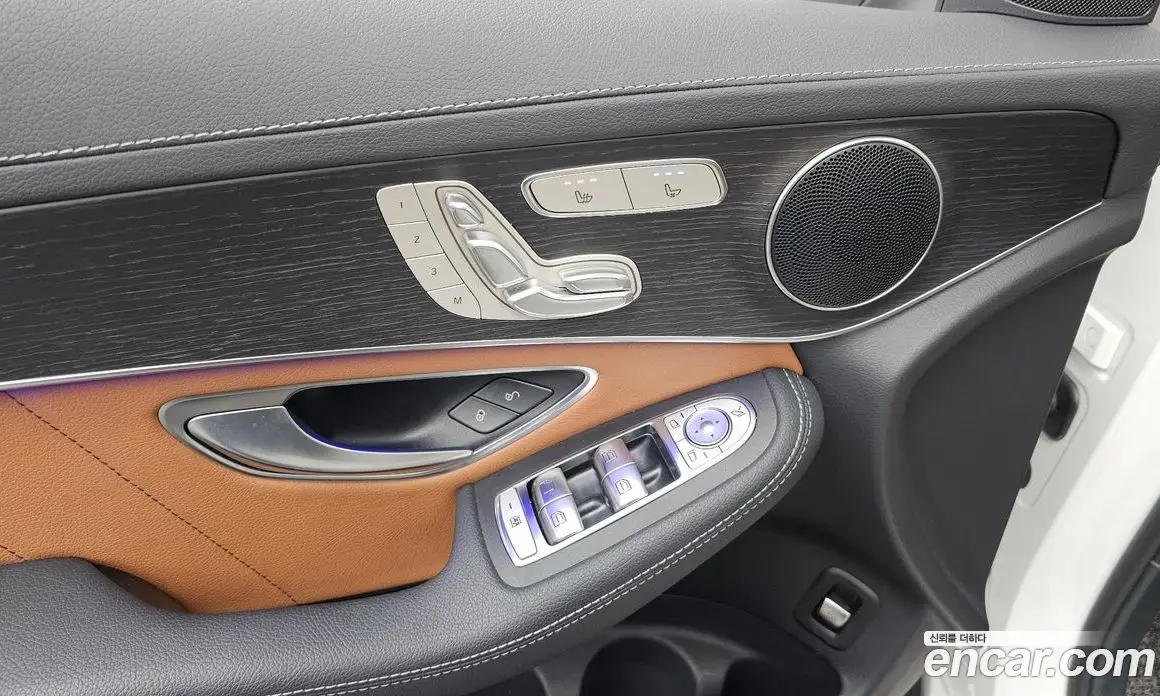 Mercedes-Benz GLC-Class 2022 2.0 автомат (гидро), фото 19