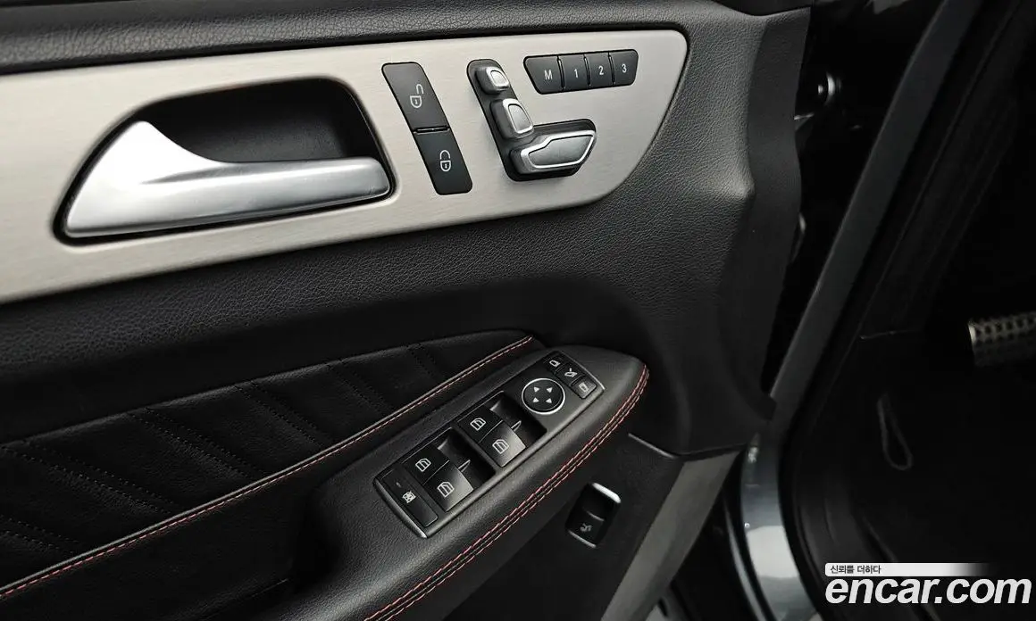 Mercedes-Benz GLE-Class 2017 3.0 автомат (гидро), фото 21 Mercedes-Benz GLE-Class 2017 3.0 автомат (гидро), фото 21