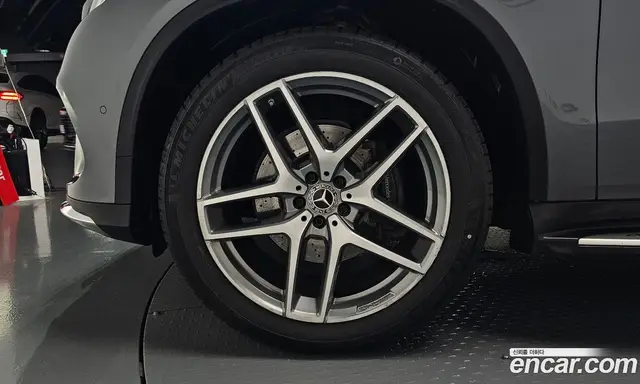 Mercedes-Benz GLE-Class 2017 3.0 автомат (гидро), миниатюра 4 Mercedes-Benz GLE-Class 2017 3.0 автомат (гидро), миниатюра 4