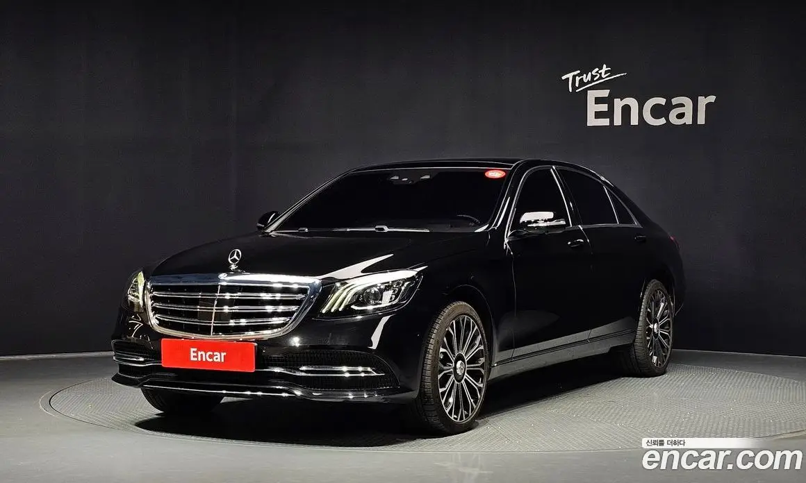 Mercedes-Benz S-Class 2020 4.0 автомат (гидро), фото 1 Mercedes-Benz S-Class 2020 4.0 автомат (гидро), фото 1