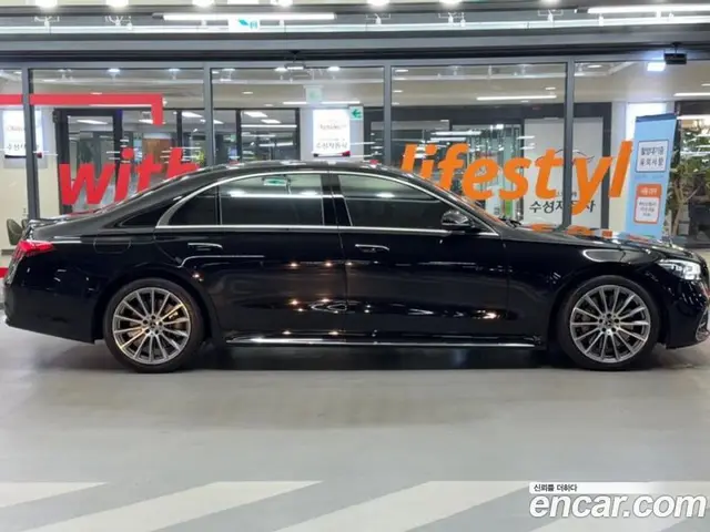Mercedes-Benz S-Class 2022 3.0 автомат (гидро), миниатюра 3