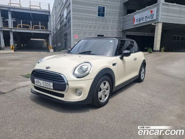 Mini Cooper 2016 1.5 автомат (гидро), миниатюра 1