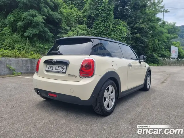 Mini Cooper 2016 1.5 автомат (гидро), миниатюра 2