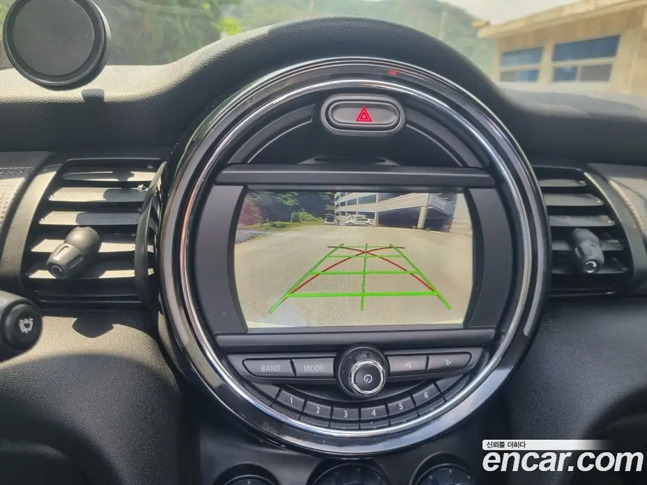 Mini Cooper 2016 1.5 автомат (гидро), фото 13