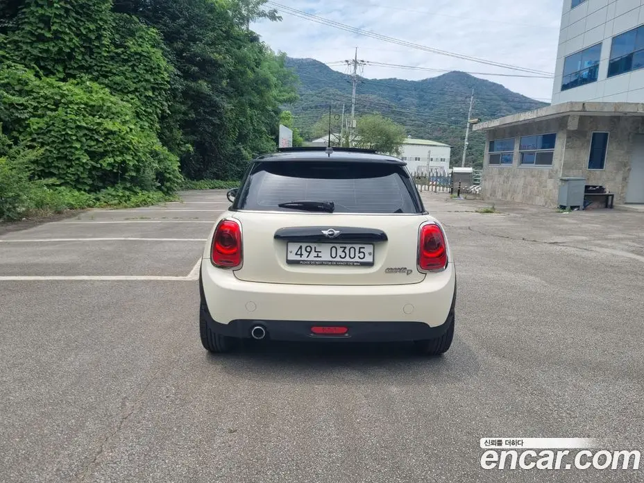 Mini Cooper 2016 1.5 автомат (гидро), фото 4