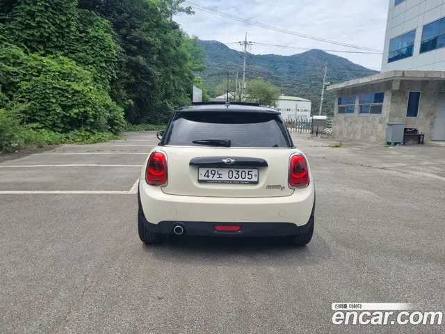 Mini Cooper 2016 1.5 автомат (гидро), миниатюра 4