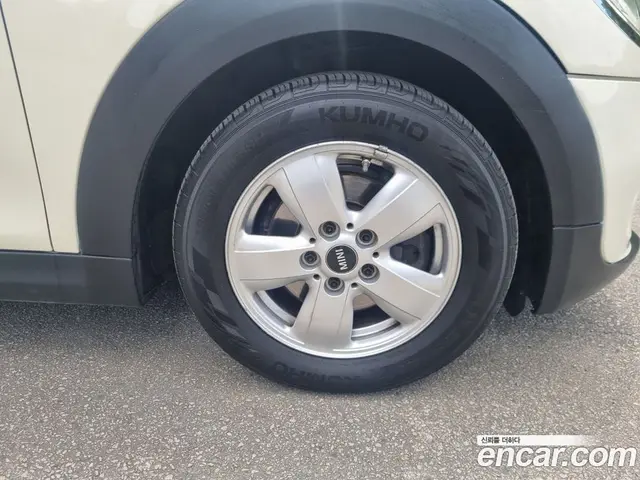 Mini Cooper 2016 1.5 автомат (гидро), миниатюра 5