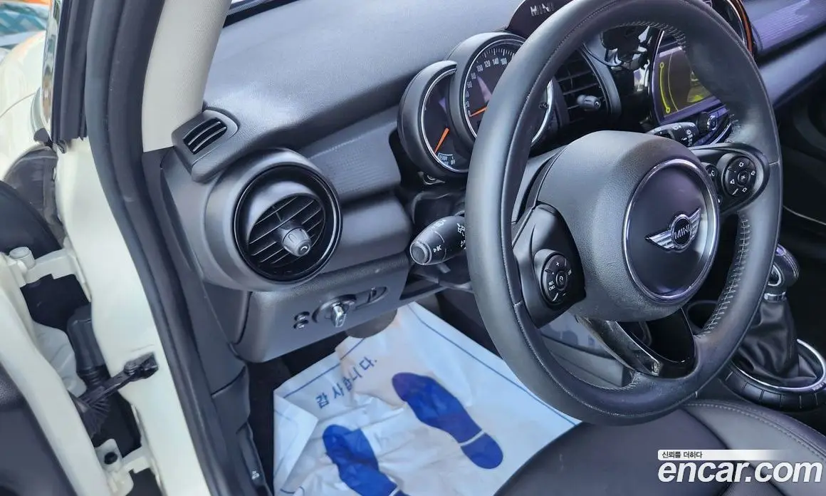Mini Cooper 2017 1.5 автомат (гидро), фото 9 Mini Cooper 2017 1.5 автомат (гидро), фото 9