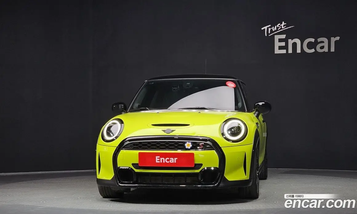 Mini Cooper 2023 2.0 автомат (гидро), фото 3 Mini Cooper 2023 2.0 автомат (гидро), фото 3