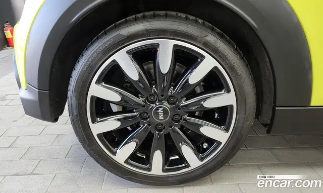 Mini Cooper 2023 2.0 автомат (гидро), миниатюра 5 Mini Cooper 2023 2.0 автомат (гидро), миниатюра 5