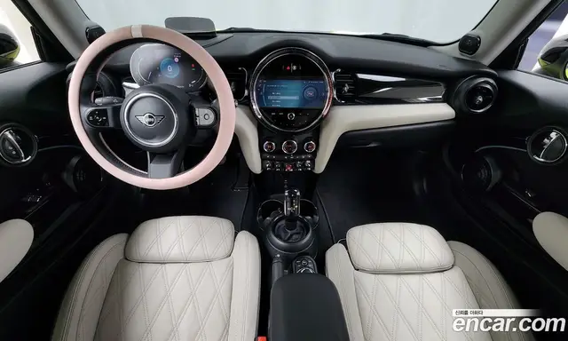 Mini Cooper 2023 2.0 автомат (гидро), миниатюра 7 Mini Cooper 2023 2.0 автомат (гидро), миниатюра 7