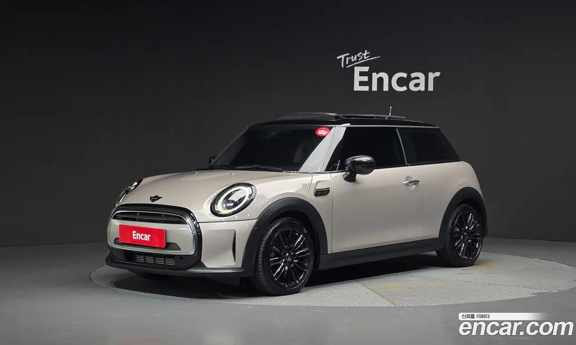 Mini Cooper 2023 1.5 автомат (гидро), фото 1 Mini Cooper 2023 1.5 автомат (гидро), фото 1