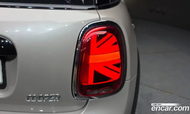 Mini Cooper 2023 1.5 автомат (гидро), миниатюра 9 Mini Cooper 2023 1.5 автомат (гидро), миниатюра 9