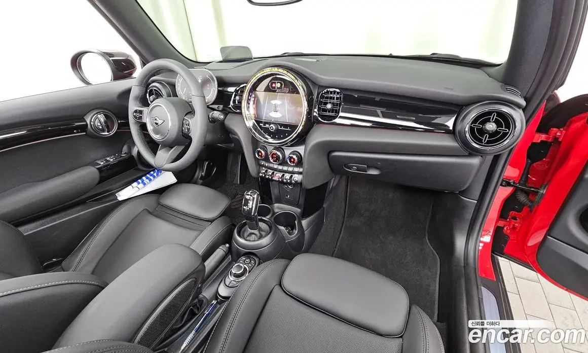Mini Cooper Convertible 2024 1.5 автомат (гидро), фото 10 Mini Cooper Convertible 2024 1.5 автомат (гидро), фото 10
