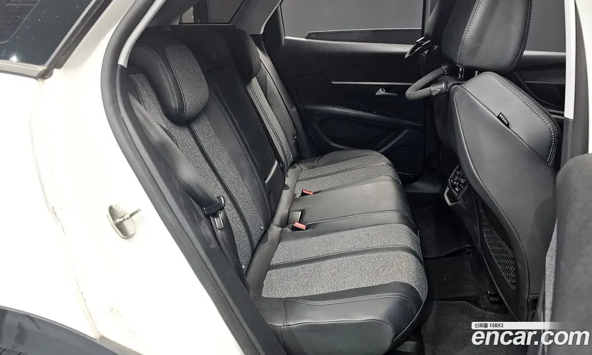 Peugeot 3008 2017 1.6 автомат (гидро), фото 11 Peugeot 3008 2017 1.6 автомат (гидро), фото 11
