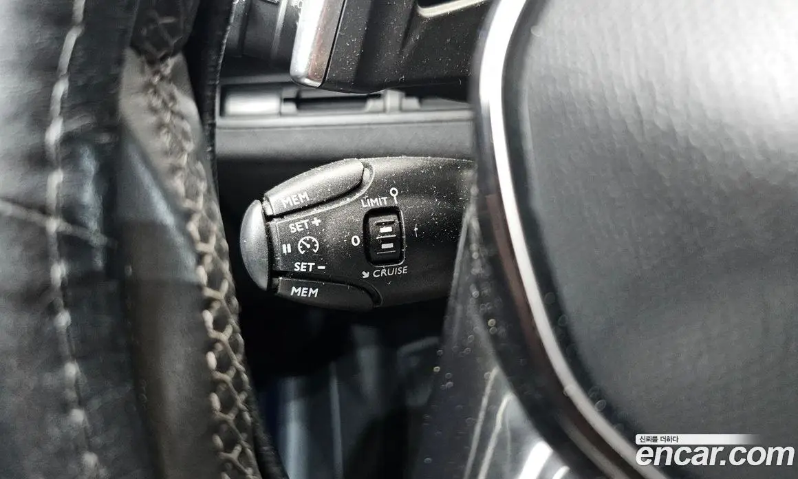Peugeot 3008 2017 1.6 автомат (гидро), фото 17 Peugeot 3008 2017 1.6 автомат (гидро), фото 17