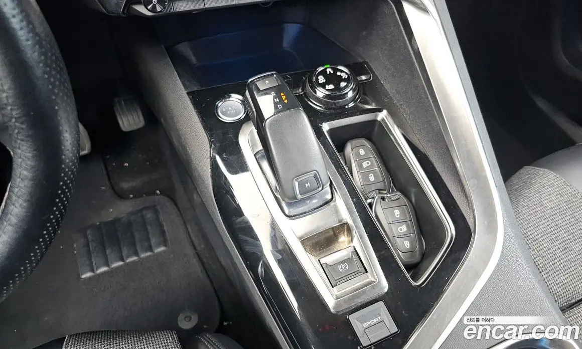 Peugeot 3008 2017 1.6 автомат (гидро), фото 9 Peugeot 3008 2017 1.6 автомат (гидро), фото 9