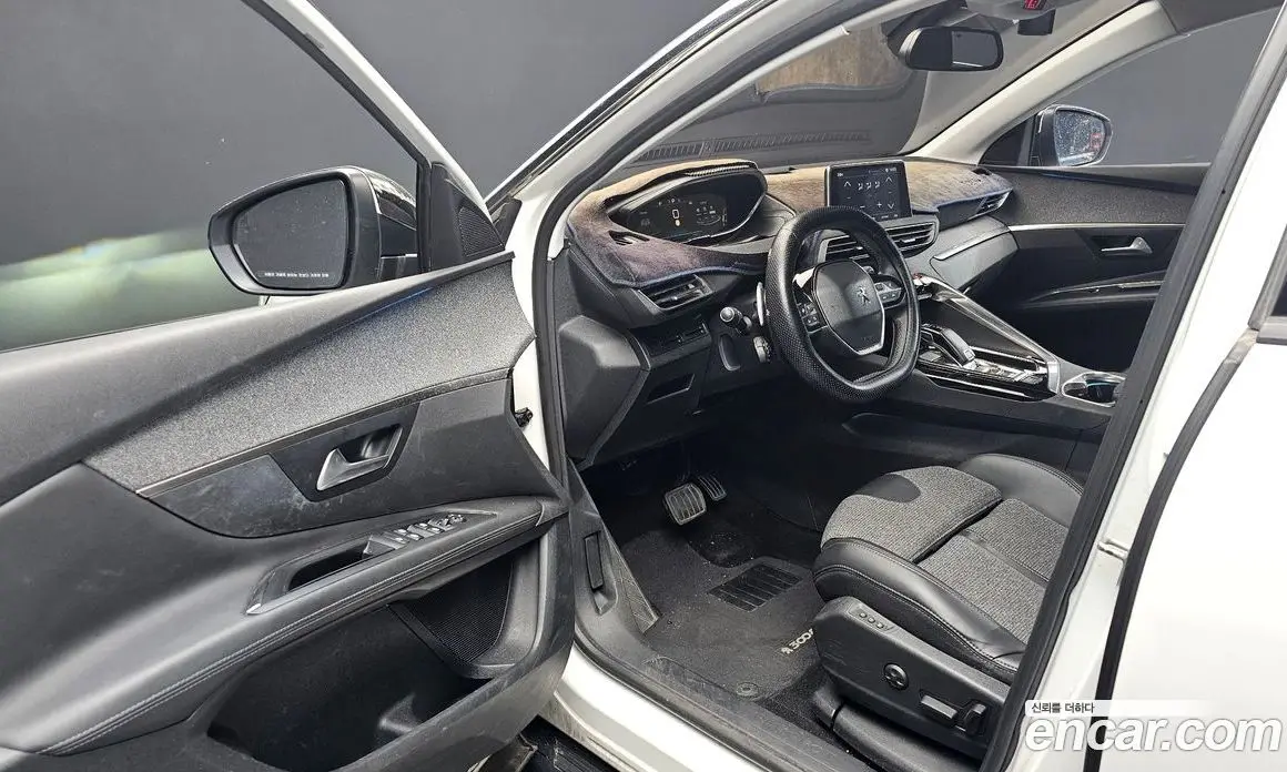 Peugeot 3008 2017 1.6 автомат (гидро), фото 10 Peugeot 3008 2017 1.6 автомат (гидро), фото 10
