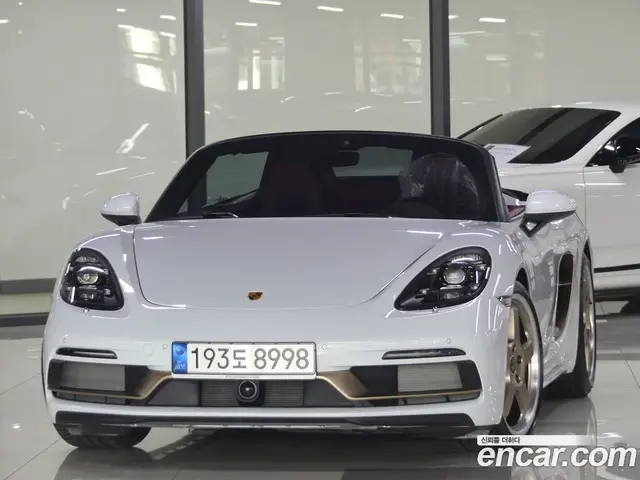 Porsche 718, 2022, 2 100 км
