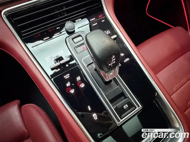 Porsche Panamera 2022 4.0 автомат (гидро), миниатюра 11 Porsche Panamera 2022 4.0 автомат (гидро), миниатюра 11