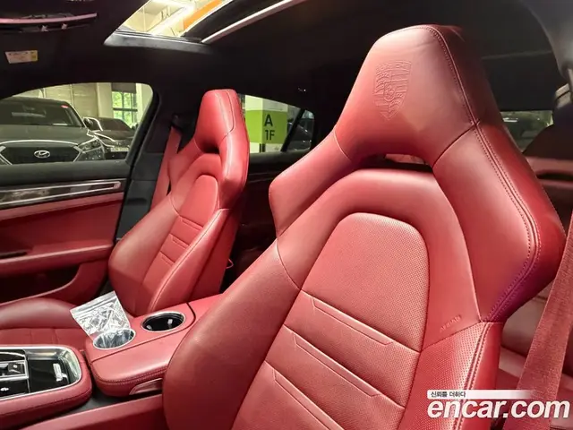 Porsche Panamera 2022 4.0 автомат (гидро), миниатюра 8 Porsche Panamera 2022 4.0 автомат (гидро), миниатюра 8
