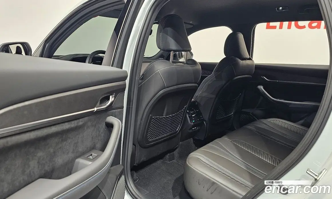 Renault (Samsung) Grand Koleos 2024 1.5 автомат (гидро), фото 27