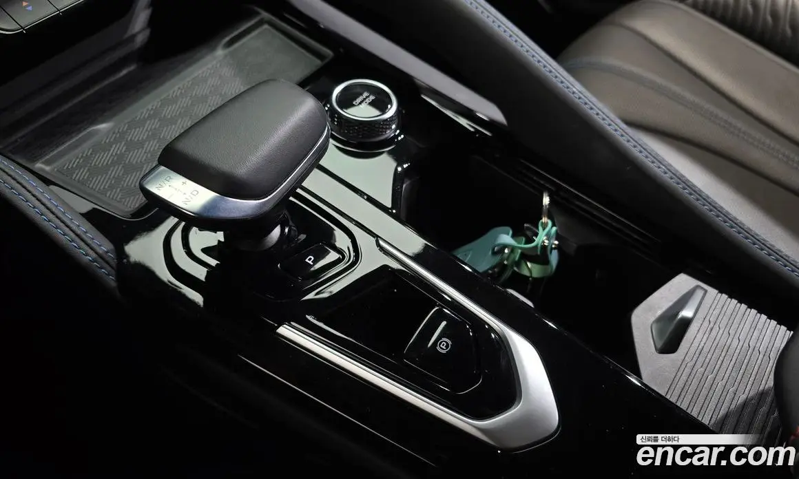 Renault (Samsung) Grand Koleos 2025 1.5 автомат (гидро), фото 9 Renault (Samsung) Grand Koleos 2025 1.5 автомат (гидро), фото 9