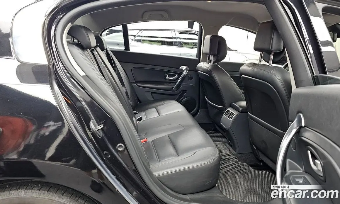 Renault (Samsung) SM5 2013 2.0 автомат (гидро), фото 18 Renault (Samsung) SM5 2013 2.0 автомат (гидро), фото 18