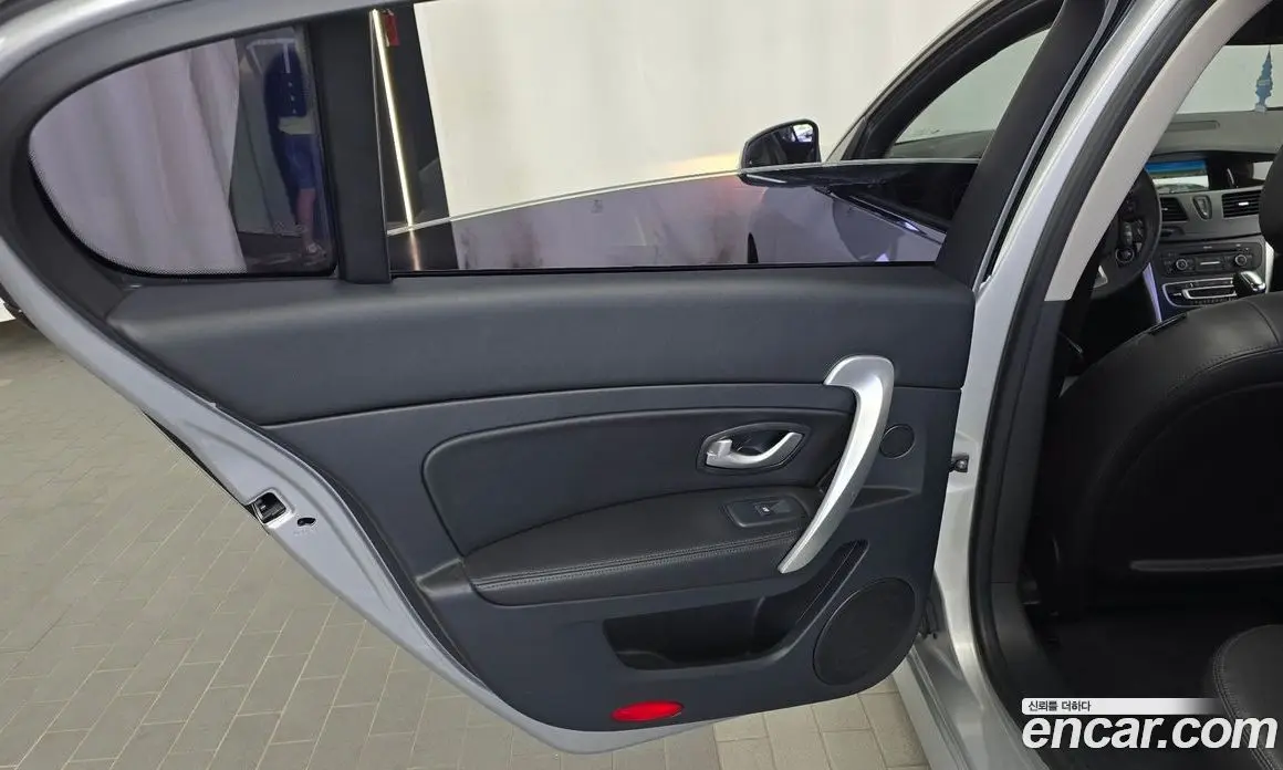 Renault (Samsung) SM5 2018 2.0 автомат (гидро), фото 15 Renault (Samsung) SM5 2018 2.0 автомат (гидро), фото 15