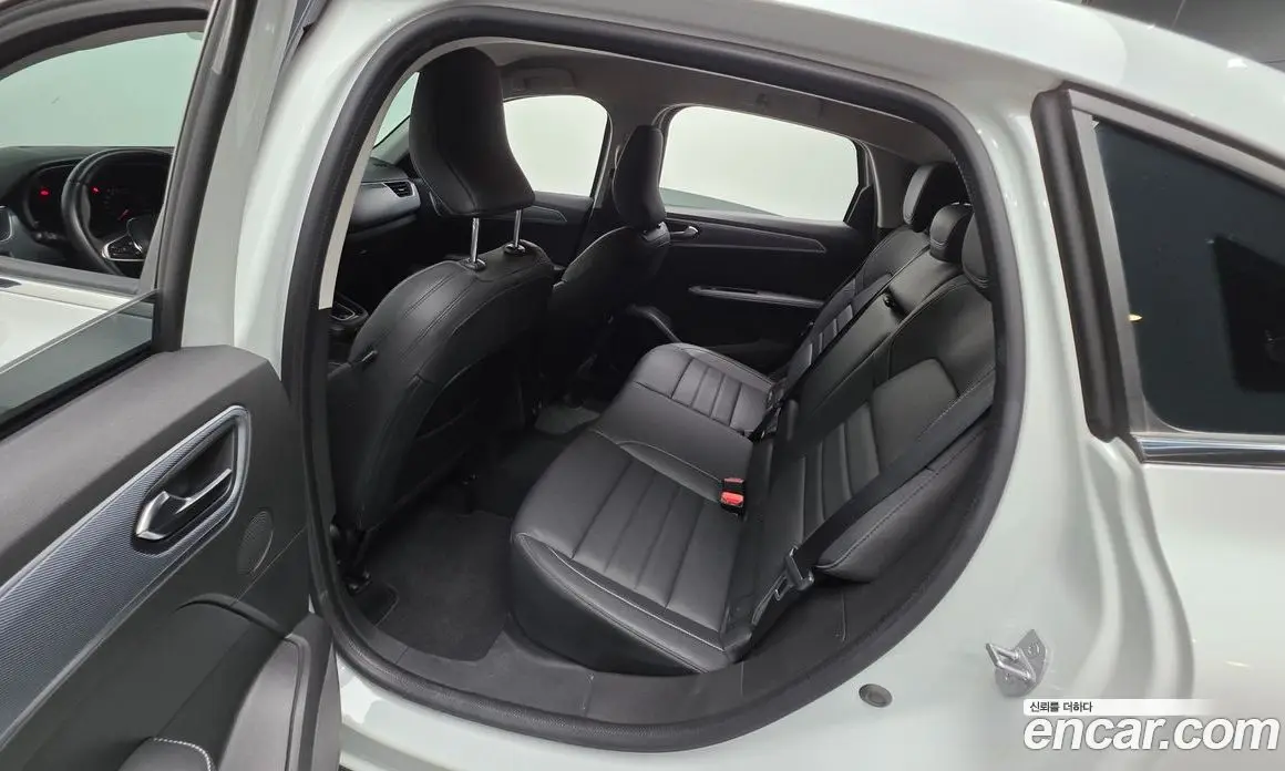 Renault (Samsung) XM3 2022 1.6 автомат (гидро), фото 16 Renault (Samsung) XM3 2022 1.6 автомат (гидро), фото 16