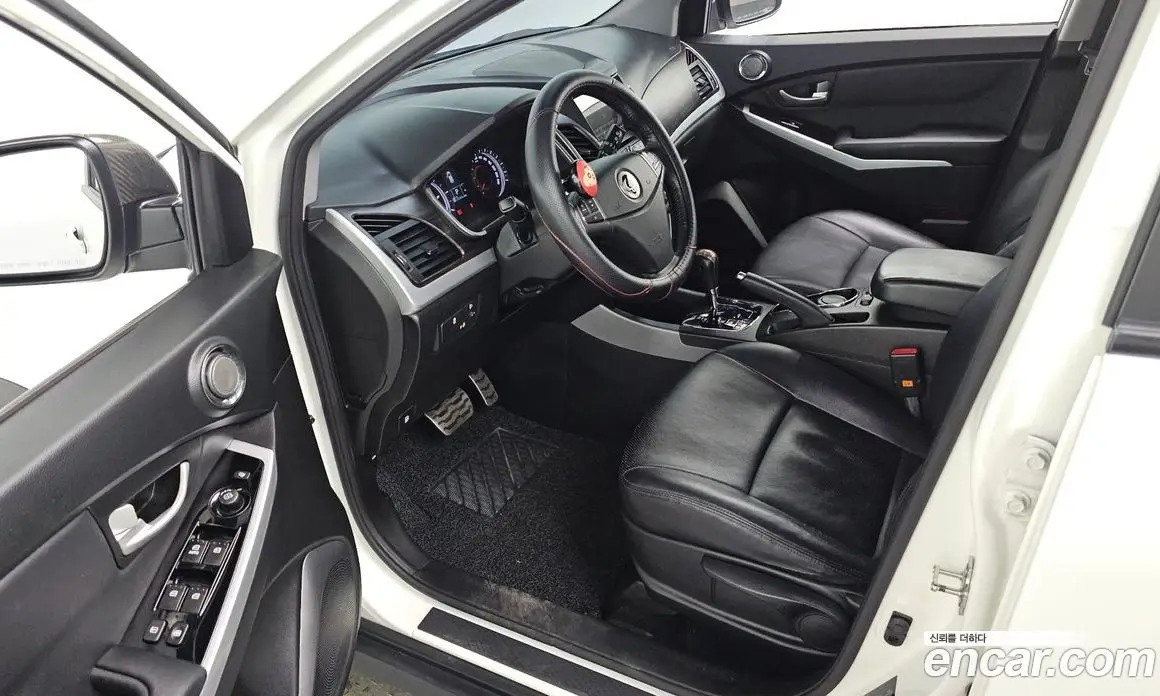 SsangYong Korando 2016 2.2 автомат (гидро), фото 10 SsangYong Korando 2016 2.2 автомат (гидро), фото 10