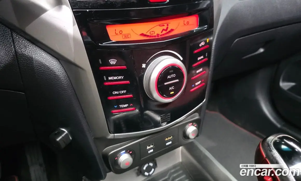 SsangYong TIBOLI 2015 1.6 автомат (гидро), фото 22