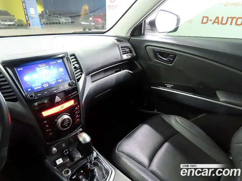 SsangYong TIBOLI 2017 1.6 автомат (гидро), фото 11 SsangYong TIBOLI 2017 1.6 автомат (гидро), фото 11