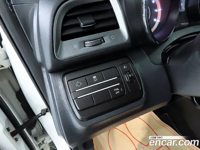 SsangYong TIBOLI 2017 1.6 автомат (гидро), миниатюра 12