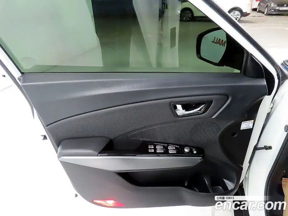 SsangYong TIBOLI 2017 1.6 автомат (гидро), фото 14 SsangYong TIBOLI 2017 1.6 автомат (гидро), фото 14