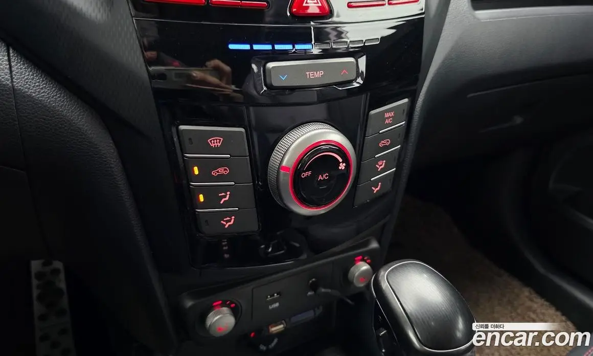 SsangYong TIBOLI 2017 1.6 автомат (гидро), фото 22