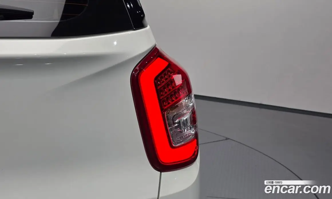 SsangYong TIBOLI 2017 1.6 автомат (гидро), фото 8