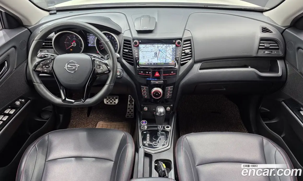 SsangYong TIBOLI 2017 1.6 автомат (гидро), фото 9
