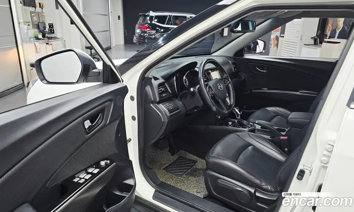 SsangYong TIBOLI 2018 1.6 автомат (гидро), фото 13