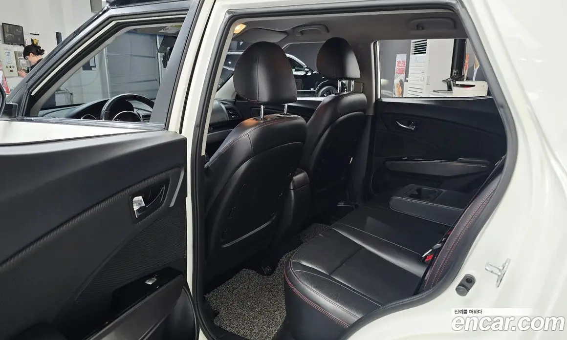 SsangYong TIBOLI 2018 1.6 автомат (гидро), фото 17