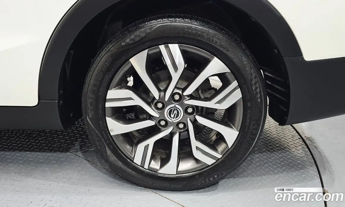 SsangYong TIBOLI 2018 1.6 автомат (гидро), фото 7