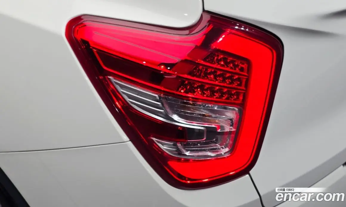 SsangYong TIBOLI 2018 1.6 автомат (гидро), фото 9