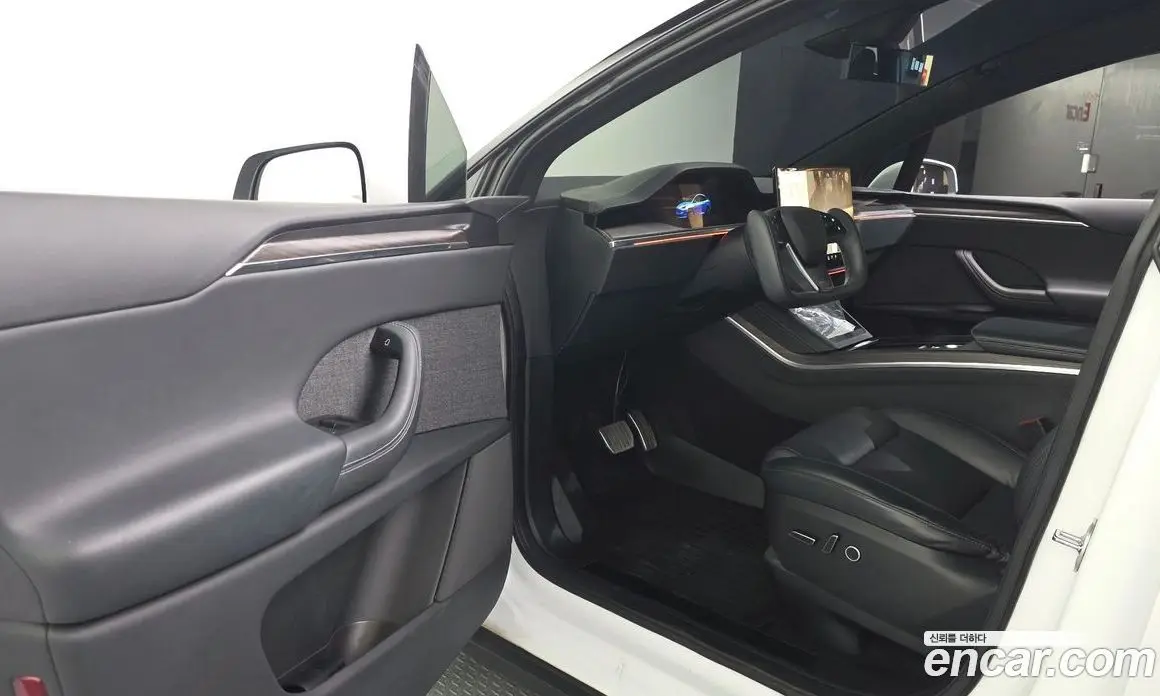 Tesla Model X 2023 0.3 автомат (гидро), фото 10 Tesla Model X 2023 0.3 автомат (гидро), фото 10