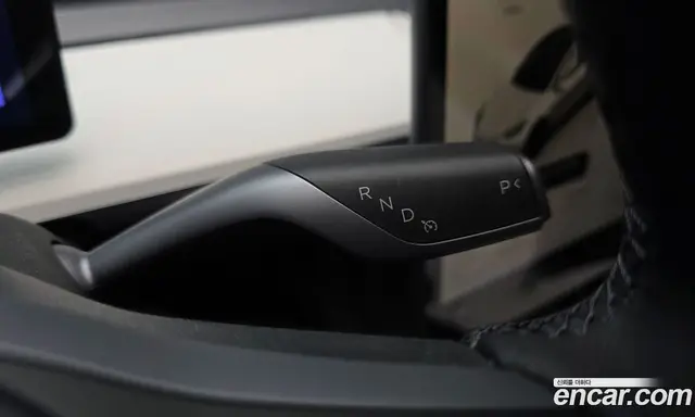 Tesla Model Y 2024 0.2 автомат (гидро), миниатюра 12