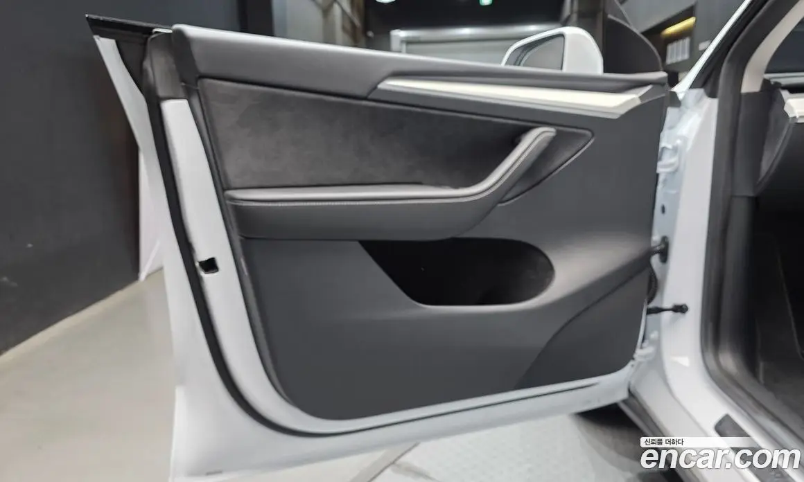 Tesla Model Y 2024 0.2 автомат (гидро), фото 14 Tesla Model Y 2024 0.2 автомат (гидро), фото 14