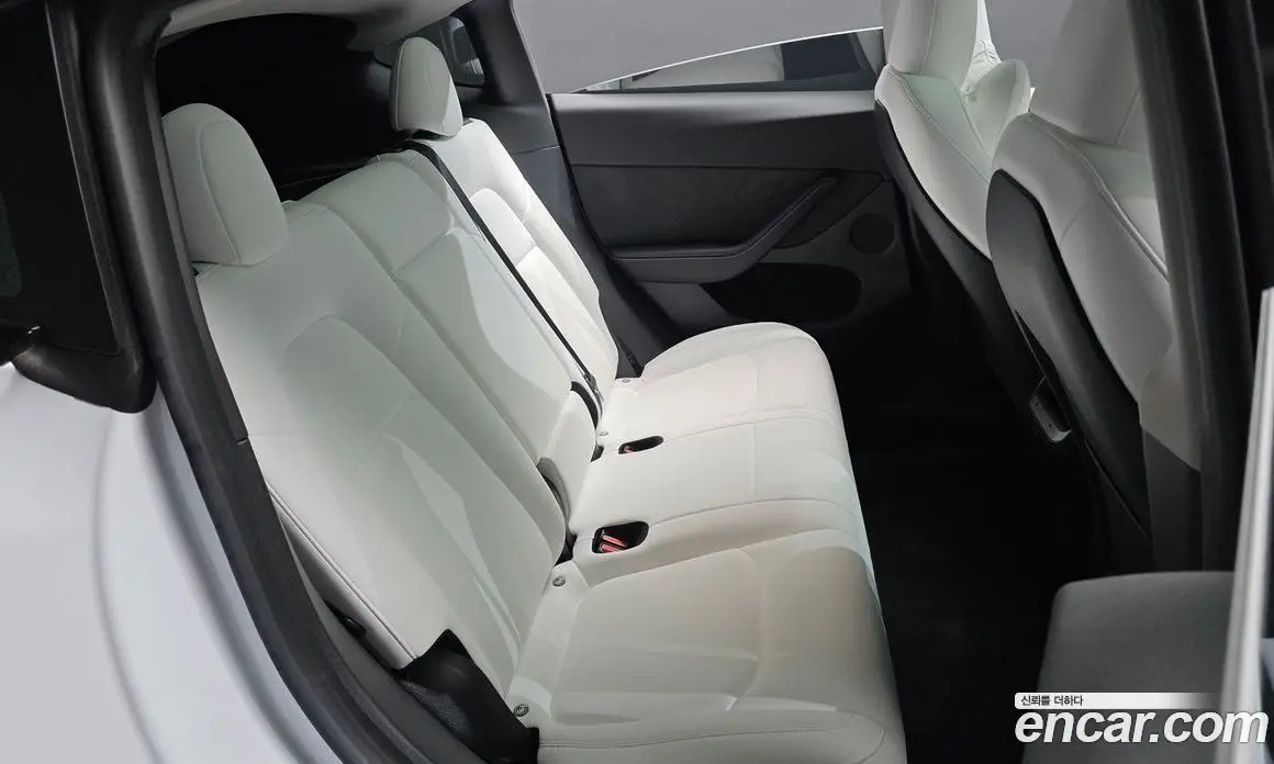 Tesla Model Y 2024 0.2 автомат (гидро), фото 17 Tesla Model Y 2024 0.2 автомат (гидро), фото 17