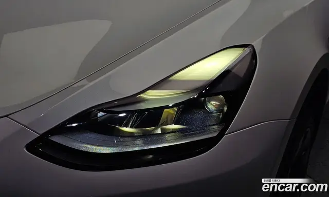 Tesla Model Y 2024 0.2 автомат (гидро), миниатюра 8 Tesla Model Y 2024 0.2 автомат (гидро), миниатюра 8