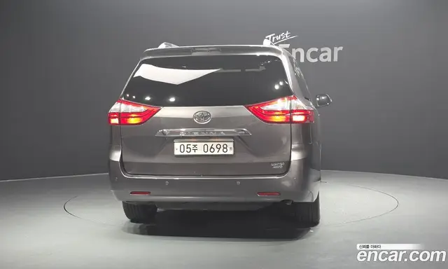 Toyota Sienna 2016 3.5 автомат (гидро), миниатюра 4 Toyota Sienna 2016 3.5 автомат (гидро), миниатюра 4