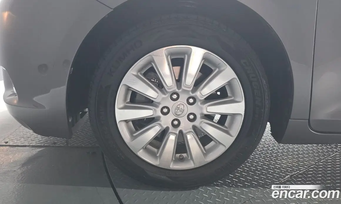 Toyota Sienna 2016 3.5 автомат (гидро), фото 5 Toyota Sienna 2016 3.5 автомат (гидро), фото 5